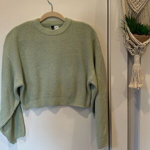 H&M Divided light green sweater